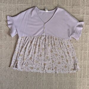 HONEYME CURVY • Lavender Floral Babydoll Blouse